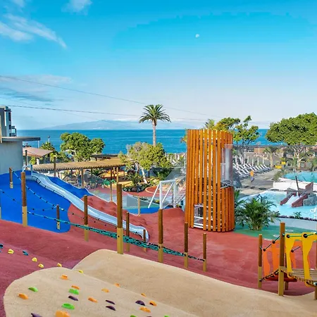 Adrián Hoteles Roca Nivaria-2